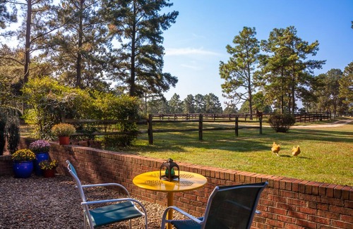 Southern Pines Apartment | Tanglewood Farm - Fox Den Suite 1 BR/1BA Private Apartment on Horse Farm