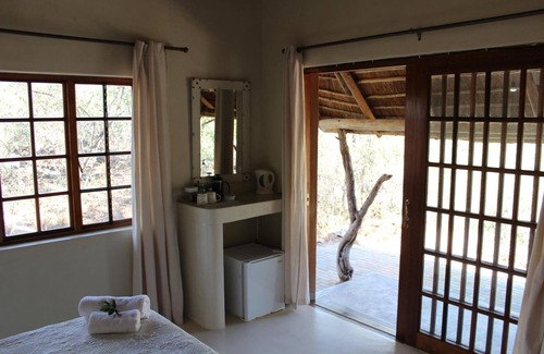 Tsamaya Cabin | Tantebane Game Ranch