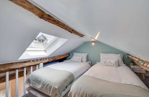Dinas Mawddwy House | Tanyrallt - Two Bedroom House, Sleeps 4