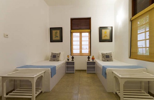 Kollupitiya Bed & Breakfast | Taprobane Room - The Little Townhouse