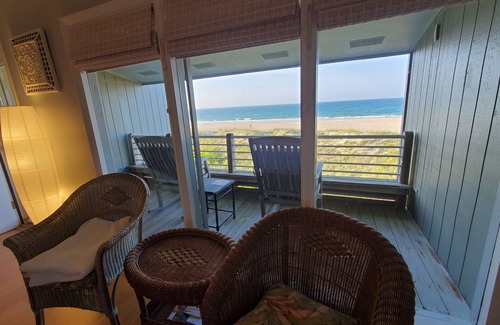 Morehead City House | Tar Landing OCEANFRONT Villa - Great Location and Views