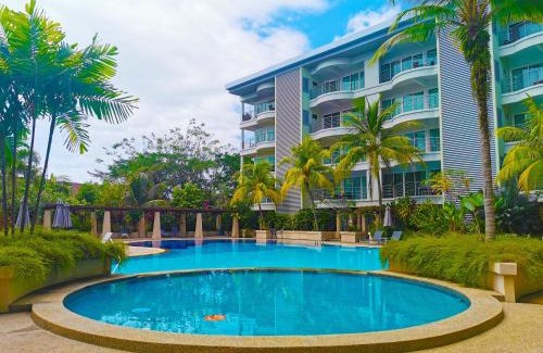 Kuala Teriang Apartment | Tara Muda Sea Views Big Pool Great Kitchen Fibre Wifi