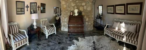 Okaukuejo House | Tarentaal Guest Farm