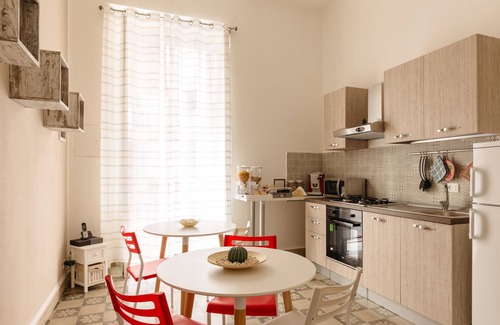 Kalsa Apartment | Tarì Apartment Deluxe, comfortable apartment in Liberty building