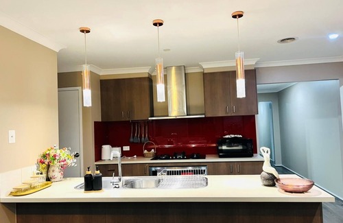 Tarneit House | Tarneit Treasure a 4 bed room house. A place of peace and tranquilaity