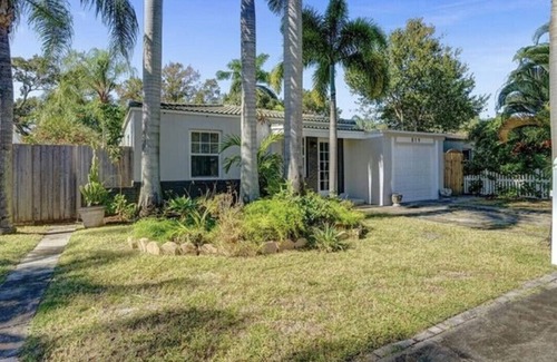 Tarpon River House | Tarpon River, Old Florida Get away