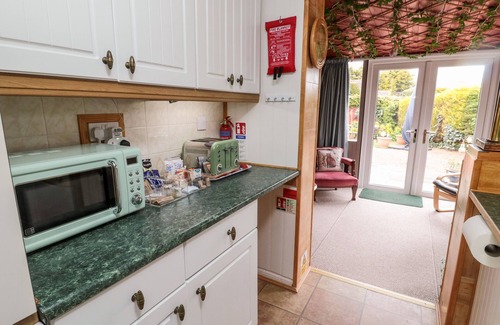 Woodhorn Cottage | TARTARIA, family friendly, with a garden in Widdrington