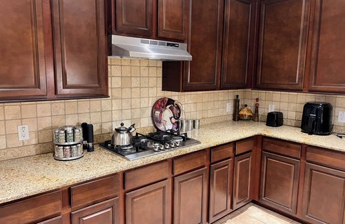 Iowa Colony House | Taste of Texas Luxury A Lakeside Beauty