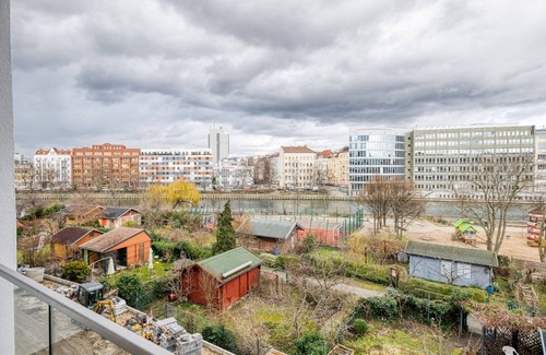 Charlottenburg Apartment | Tasteful Charlottenburg 3BR nr Tiergarten, by Blueground