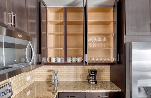 North Burnet Apartment | Tasteful Domain 2BR w/Gym, Pool & W/D, nr restaurants, by Blueground