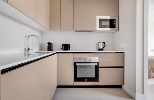 Imperial Apartment | Tasteful Imperial 1BR w/Gym, Pool & Doorman, near Parks, by Blueground