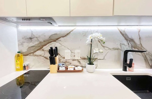 Auckland Central Business District Apartment | Tasteful Luxury Modern AC 2BR Next to Albert Park