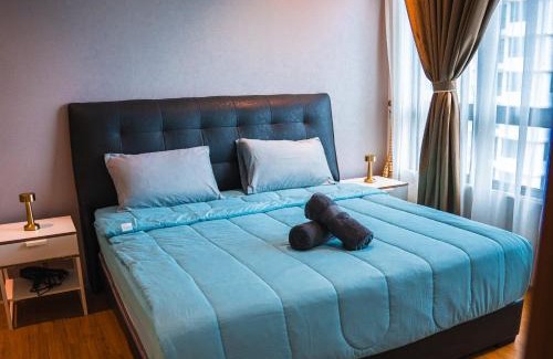 Masai Apartment | Tasteful Marina View 3BR Permas w Balcony Seaview Permas by Our Stay