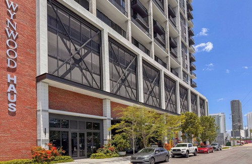 Edgewater Apartment | Tasteful Wynwood 1BR w/Gym & Roof Pool, nr Shops & Dining, by Blueground