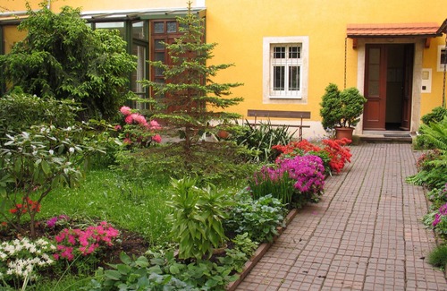 Meußlitz Apartment | Tastefully furnished vacation apartment