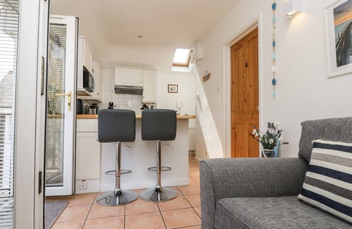 Porthcurno Cottage | TATER-DU, pet friendly, with a garden in Porthcurno