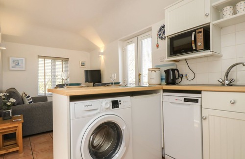 Porthcurno Cottage | TATER-DU, pet friendly, with a garden in Porthcurno