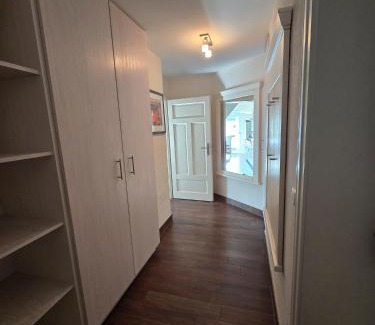 Gross Zicker Apartment | Taun Hövt