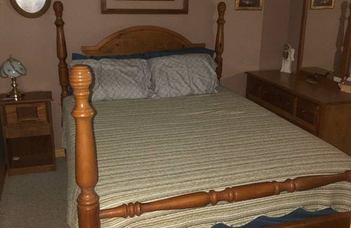 Hiawassee Cabin | Taylor Valley Cabin - Sleeps 4 -6