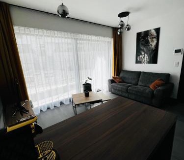 Saint-Laurent Apartment | TB Trianon - Appartement Chic & Cosy