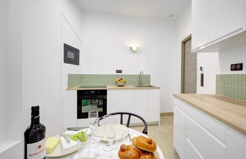 Quartier de la Plaine-de-Monceaux Apartment | TBS 287 - Pretty suite near the Arc de Triomphe