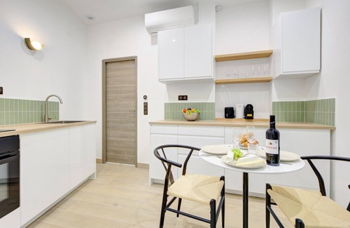 Quartier de la Plaine-de-Monceaux Apartment | TBS 287 - Pretty suite near the Arc de Triomphe