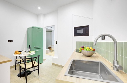 Quartier de la Plaine-de-Monceaux Apartment | TBS 287 - Pretty suite near the Arc de Triomphe
