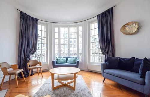 Faubourg Saint-Germain Apartment | TBS 321 - Superb apartment with Eiffel Tower view