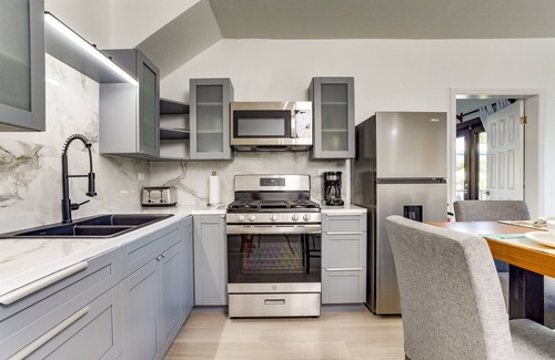 Placencia Apartment | TBS 34 Beachside-Resort Style Condo-Pool-1 Bedroom