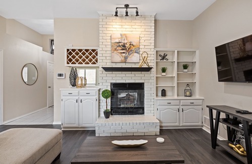 Denton House | TCH - 4BR/3BA Home in Denton - BB