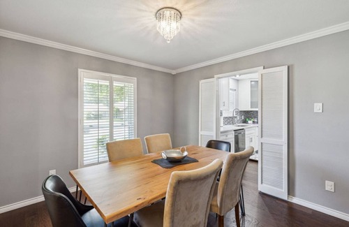 Richardson House | TCH - Spacious 4bd/2.5ba in Richardson w/Workspace