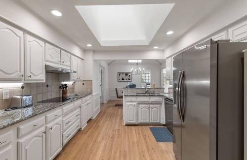 Far North Dallas House | TCH - Spacious 4bd/3.5ba home in Dallas with Pool