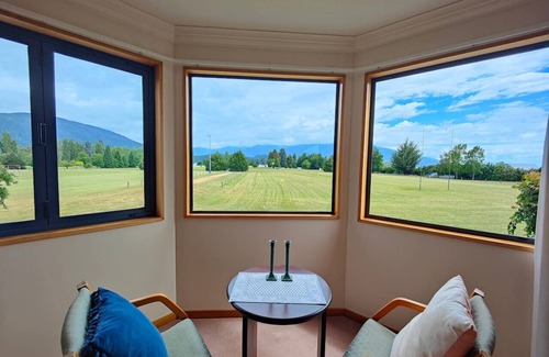 Te Anau House | Te Anau Dusky Delight