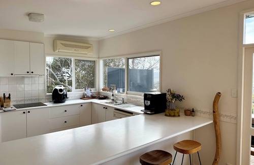 Anglesea House | Te Aroha Hideaway Anglesea