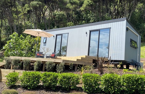 Bethells Beach Cabin | Te Henga Hideaway