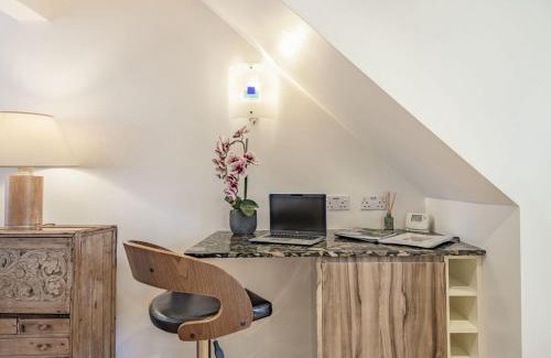 New Forest District House | Tea Pot Cottage