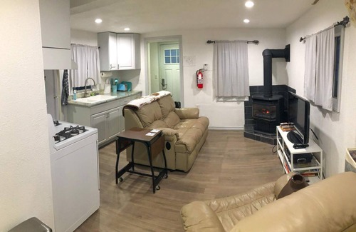 Columbia Falls Cottage | Teakettle Kottage