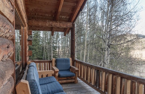 Lake City Cabin | Technology Free & Dogs are Welcome