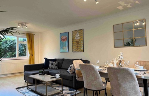 Southborough House | Ted House - Long Stay Offer