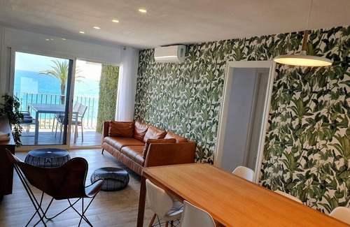 Lloret Town Center Apartment | Ted's sea view flat .