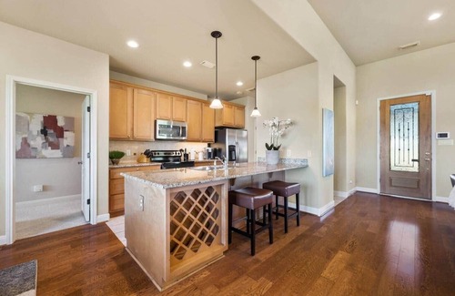 Lakecliff On Lake Travis House | Tee Box Retreat at Lakecliff Country Club