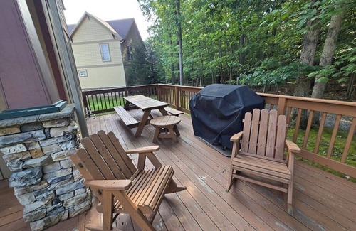 Silver Ridge House | Tees 'N Skis- Spacious 4 bedroom with Private Hot Tub near golfing, skiing and hiking