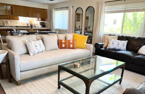 Tehachapi House | Tehachapi Home Away From Home plus Hot Tub