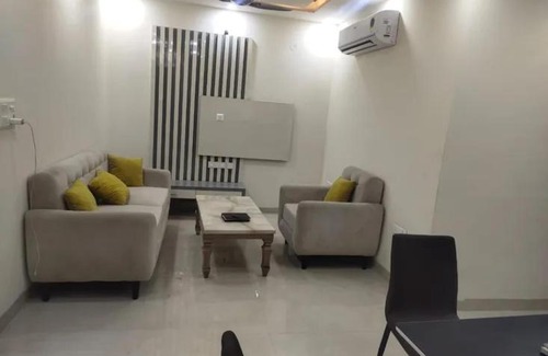 Nakur Bed & Breakfast | Tehsil Chowk Inn