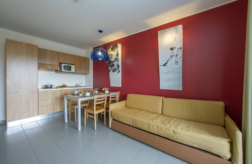 Sestriere Apartment | Teleo 76 Ski In - Ski Out 50m, Sestriere, Italy