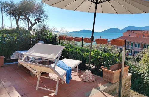 Tellaro Apartment | Tellaro, Tramonto sul Golfo