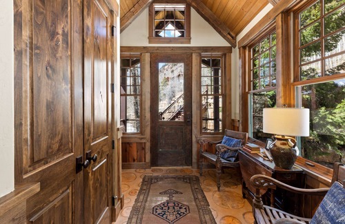 Telluride House | Telluride Riverfront House with Mountain Views