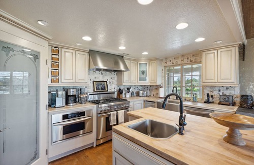 Temecula House | Temecula Wine Country Home on 5 Acre Vineyard