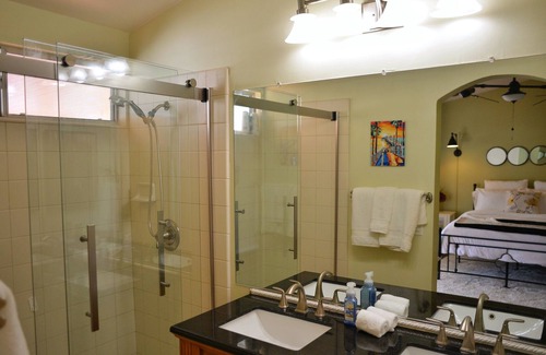 Temecula House | Temecula Wine County Cottage