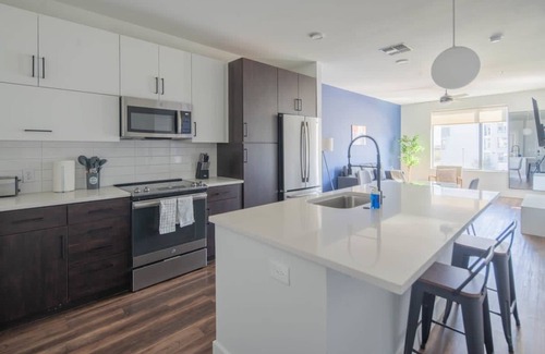 Tempe Apartment | Tempe Escape 1BD with Pool Gym Parking WD!